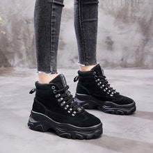 Load image into Gallery viewer, Women's Stylish Leather Platform Boots - Abershoes