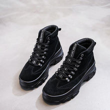 Load image into Gallery viewer, Women's Stylish Leather Platform Boots - Abershoes